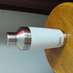 Yeti Cocktail Shaker